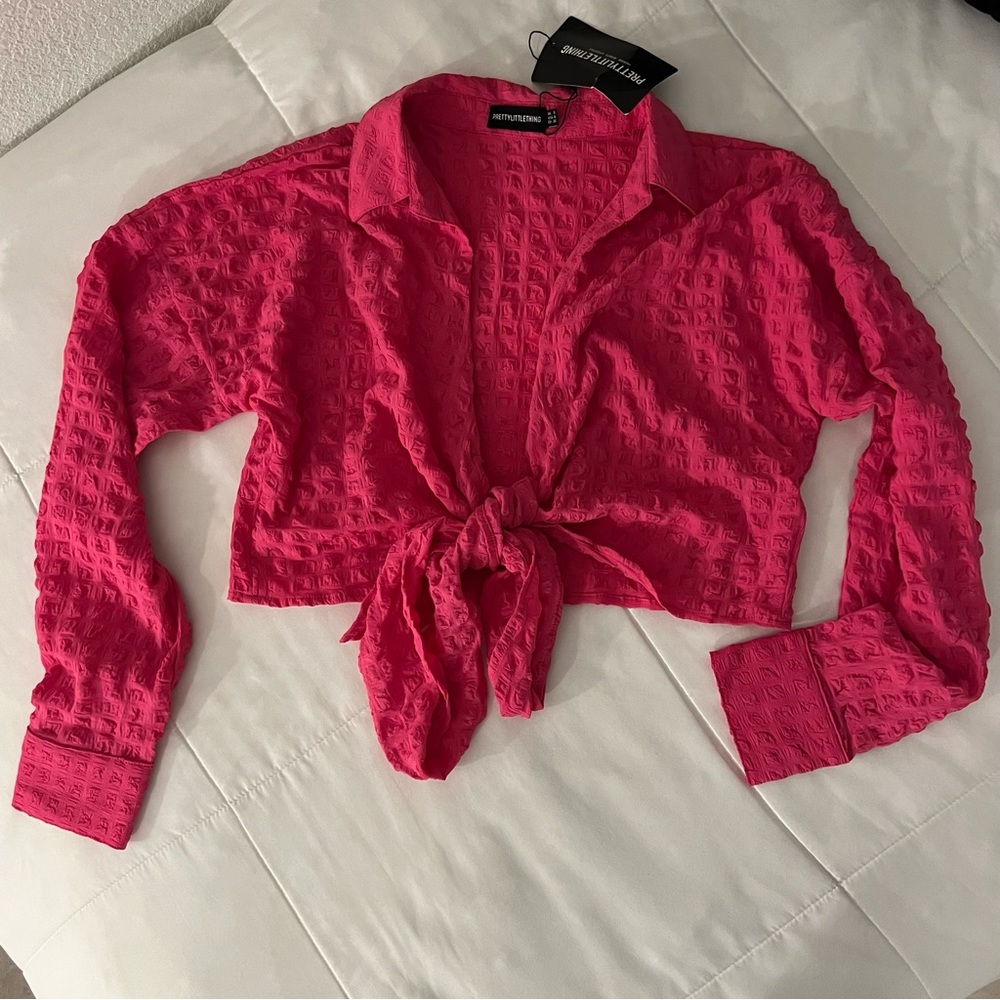 Pretty Little Thing Hot Pink Tie Front Crop Top